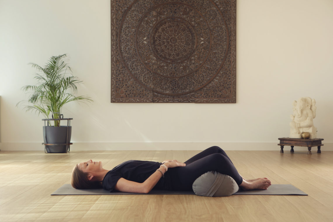 posture yoga endometriose